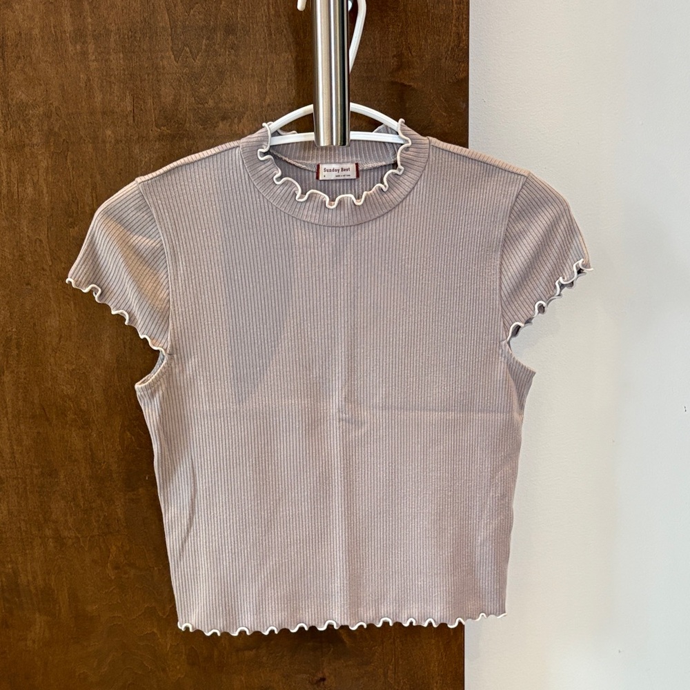 Brandy Melville Light Gray Ruffled Crop Top